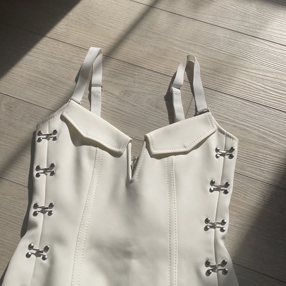 ❌SOLD❌Dion Lee White Sleeveless Accordian Pleat Dress XS - Picture 9 of 15